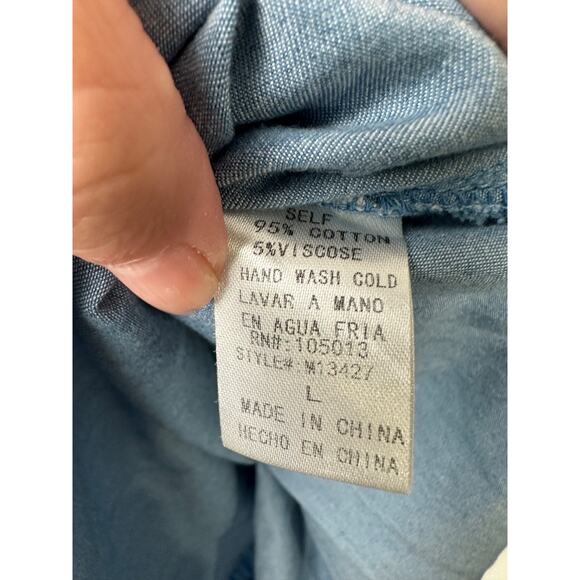 Andree By Unit Embroidered Floral Bttn Shirt Blouse L Boho Western Chambray B14 - Picture 6 of 8